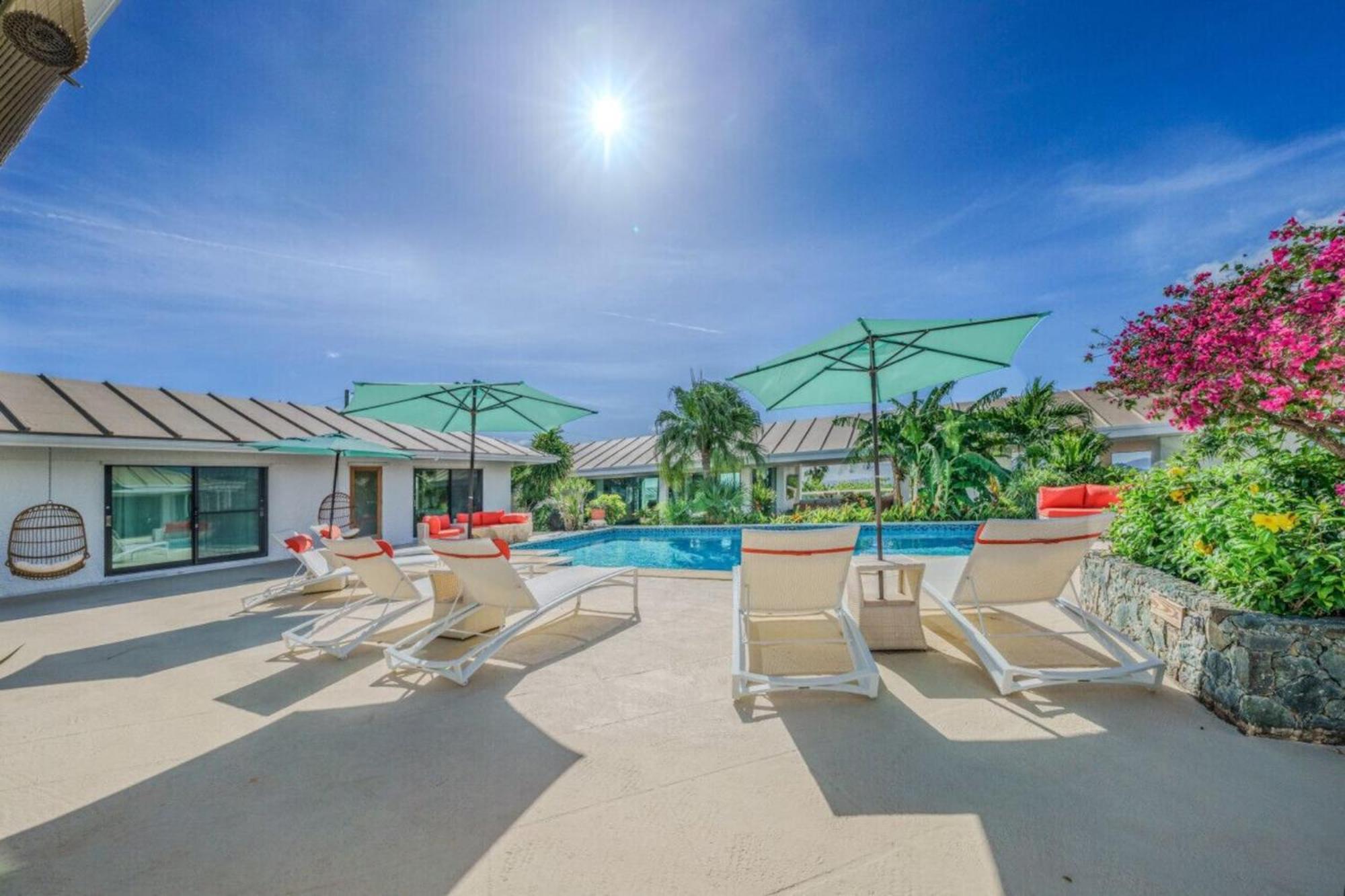 Royal Villa With A Huge Swimming Pool Cowell Battery Экстерьер фото